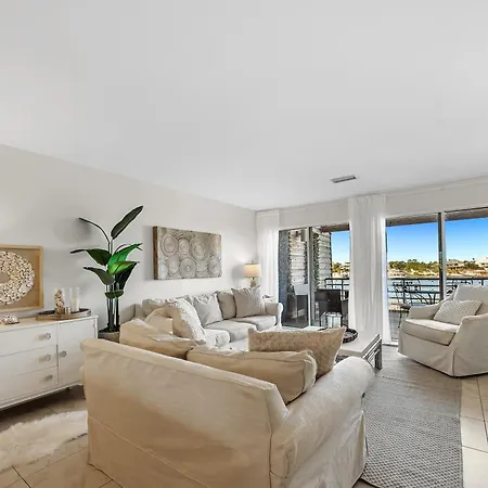 Villa Needle Rush Point Unit E32